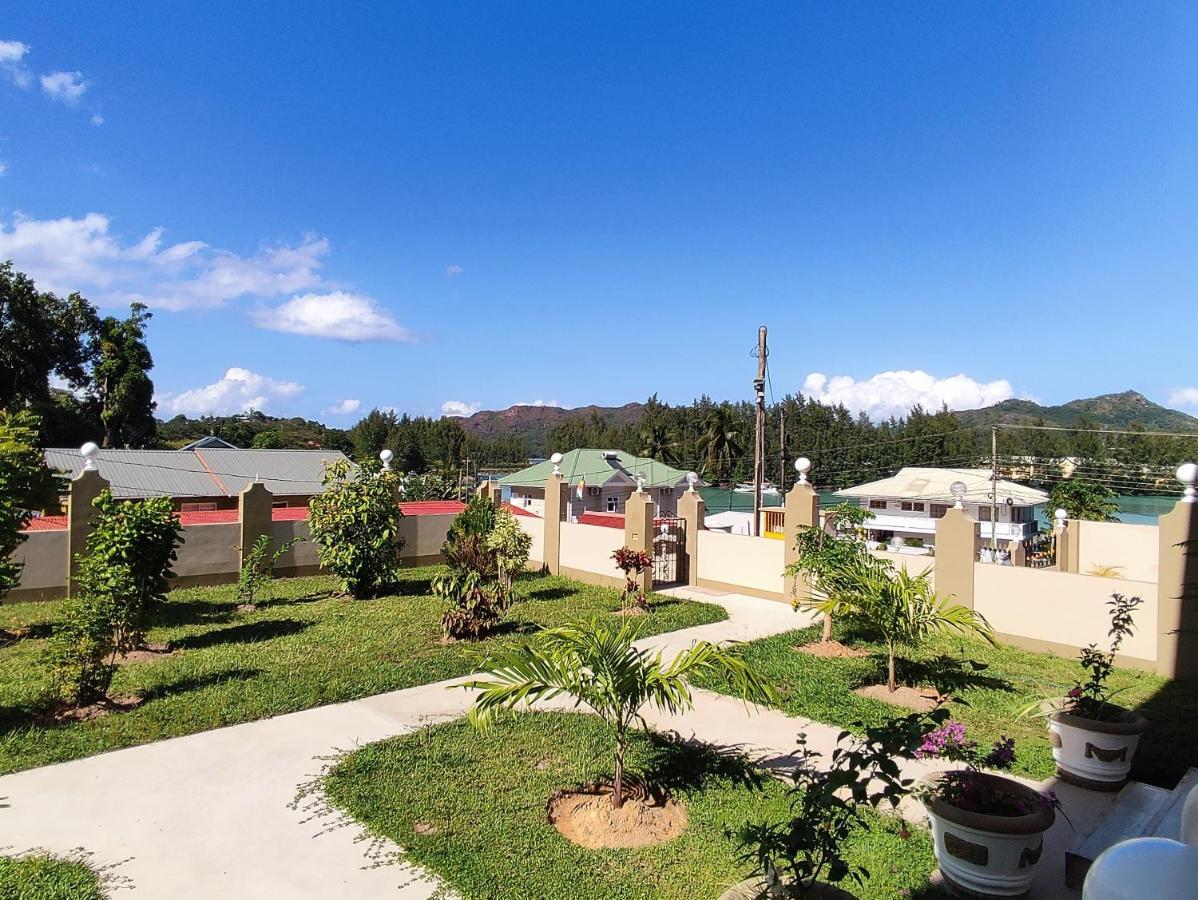 La Residence D'Almee Guesthouse Baie Sainte Anne Eksteriør bilde